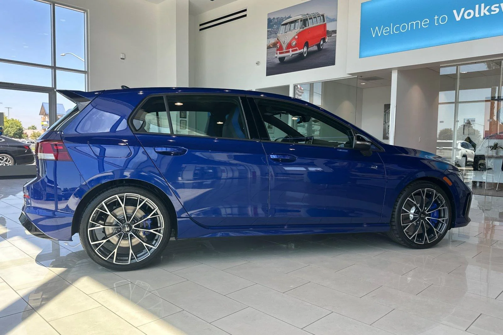 New 2026 Lapiz Blue Metallic Volkswagen 2.0T DSG image 3
