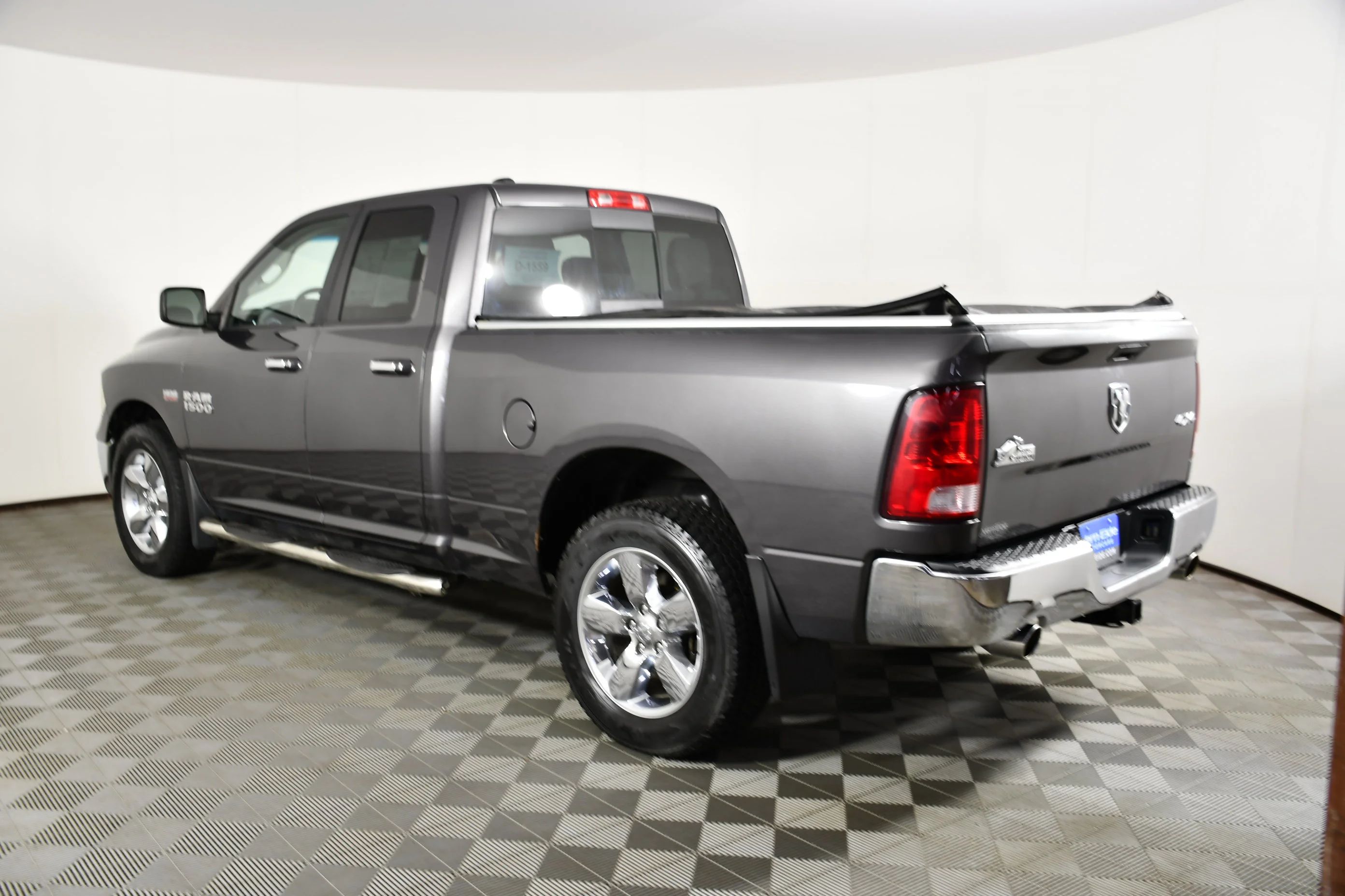 Used 2016 Granite Crystal Metallic Clearcoat Ram Big Horn image 8