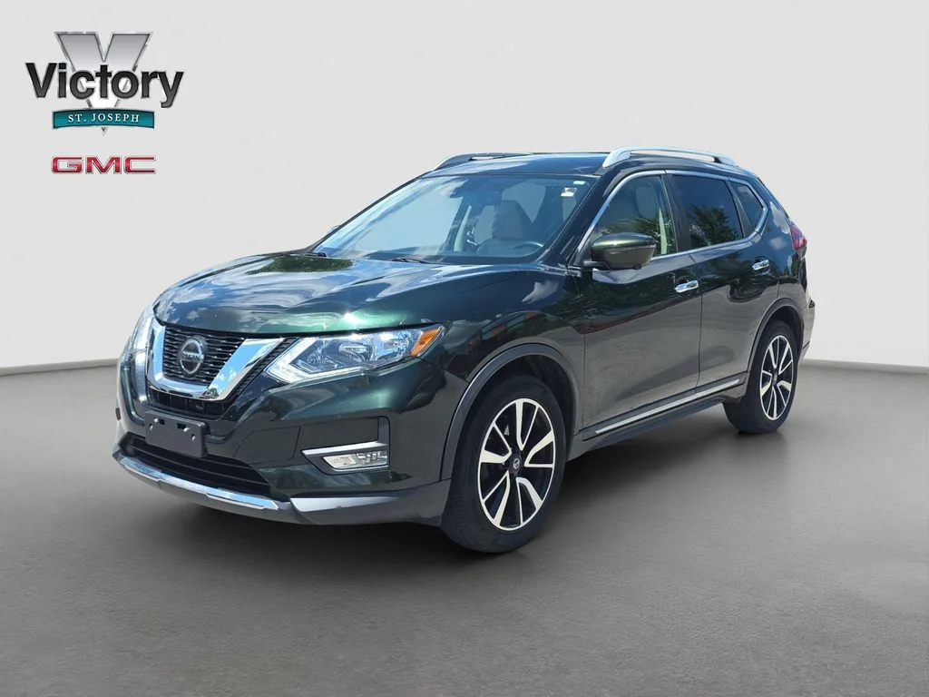 Used 2020 Green Nissan SL image 3