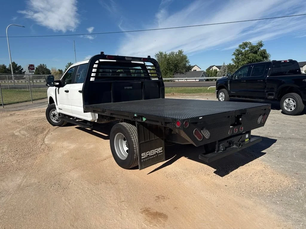 2025 Ford F-350 Super Duty Chassis Cab XL - Photo 12