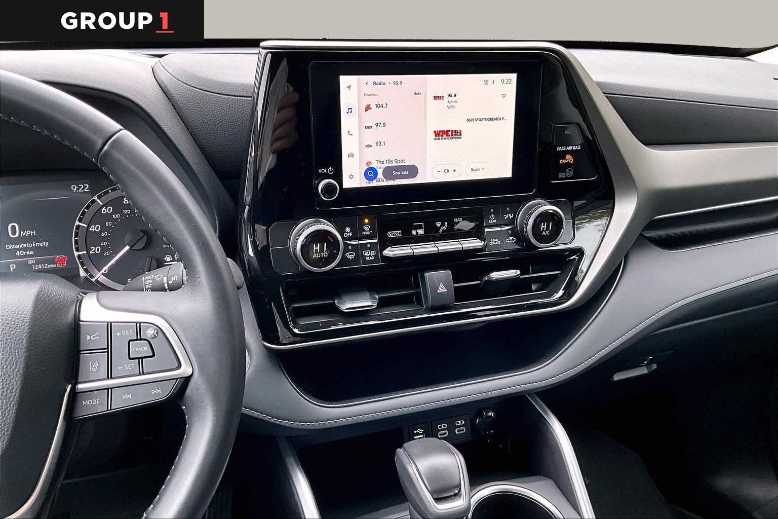 2025 Toyota Highlander LE - Photo 7