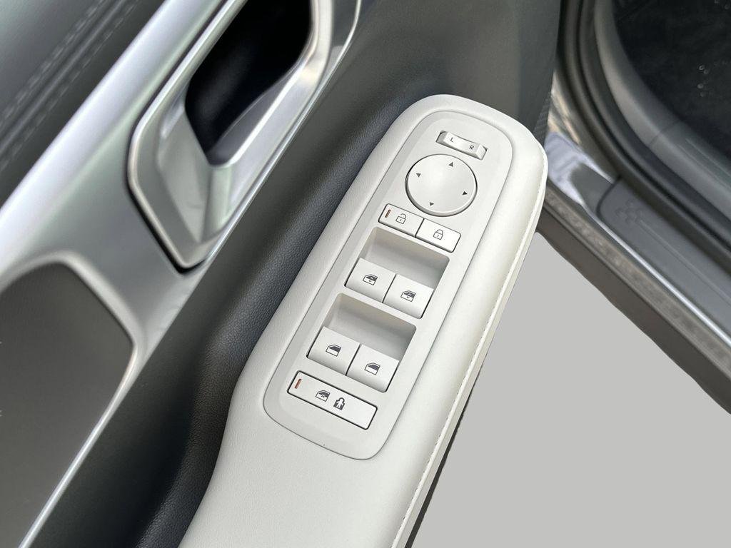New 2026 Hampton Gray Hyundai SEL image 15
