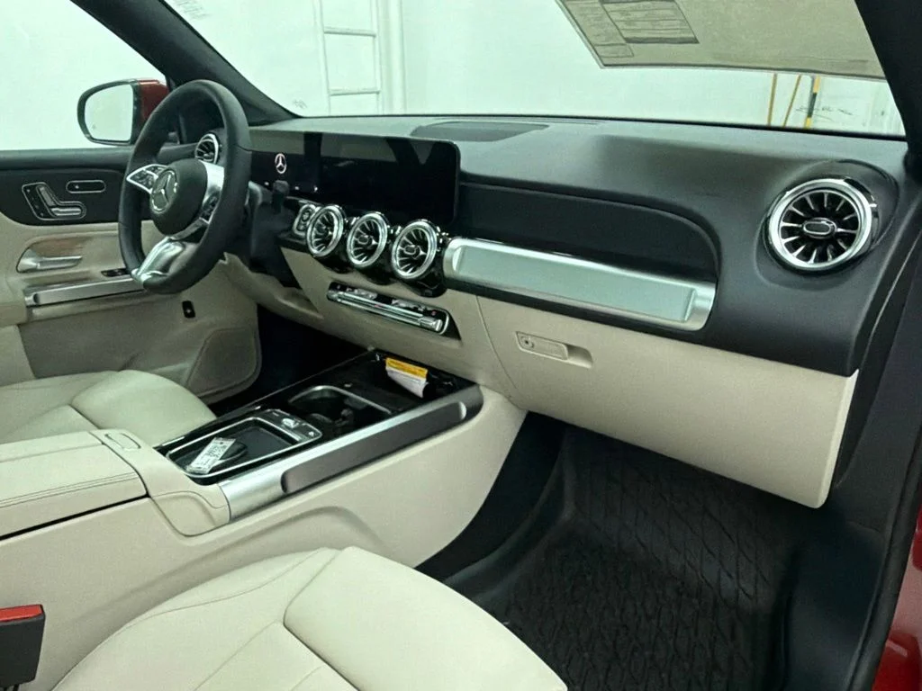 New 2026 Red Mercedes-Benz GLB 250 image 27