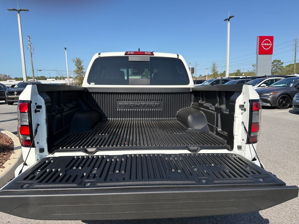New 2026 Nissan Frontier SV 4D Crew Cab