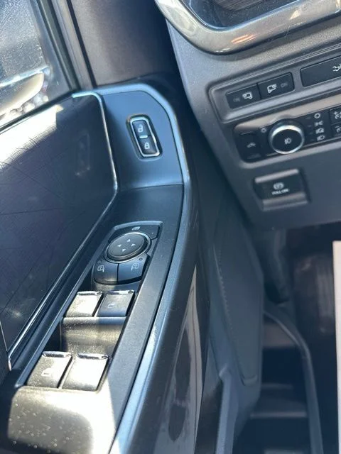 2023 Ford F-150 XLT - Photo 12