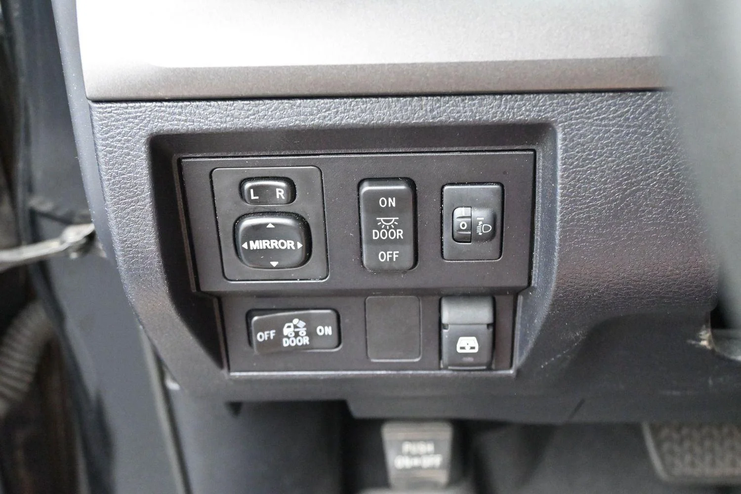 Used 2017 Black Toyota SR5 image 19