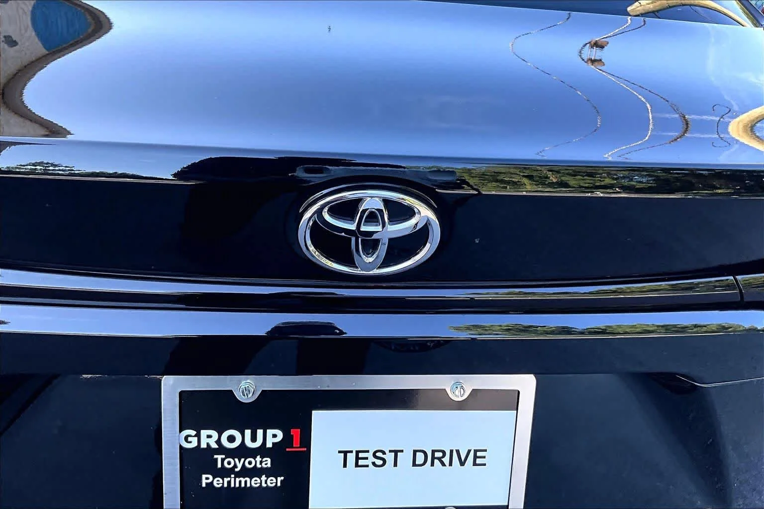 Used 2025 Midnight Black Metallic Toyota LE image 61