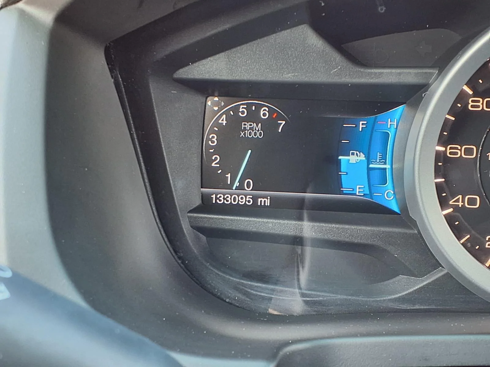Used 2015 White Platinum Metallic Tri-Coat Ford XLT image 27
