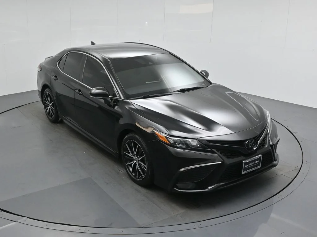Used 2022 Black Toyota SE image 37