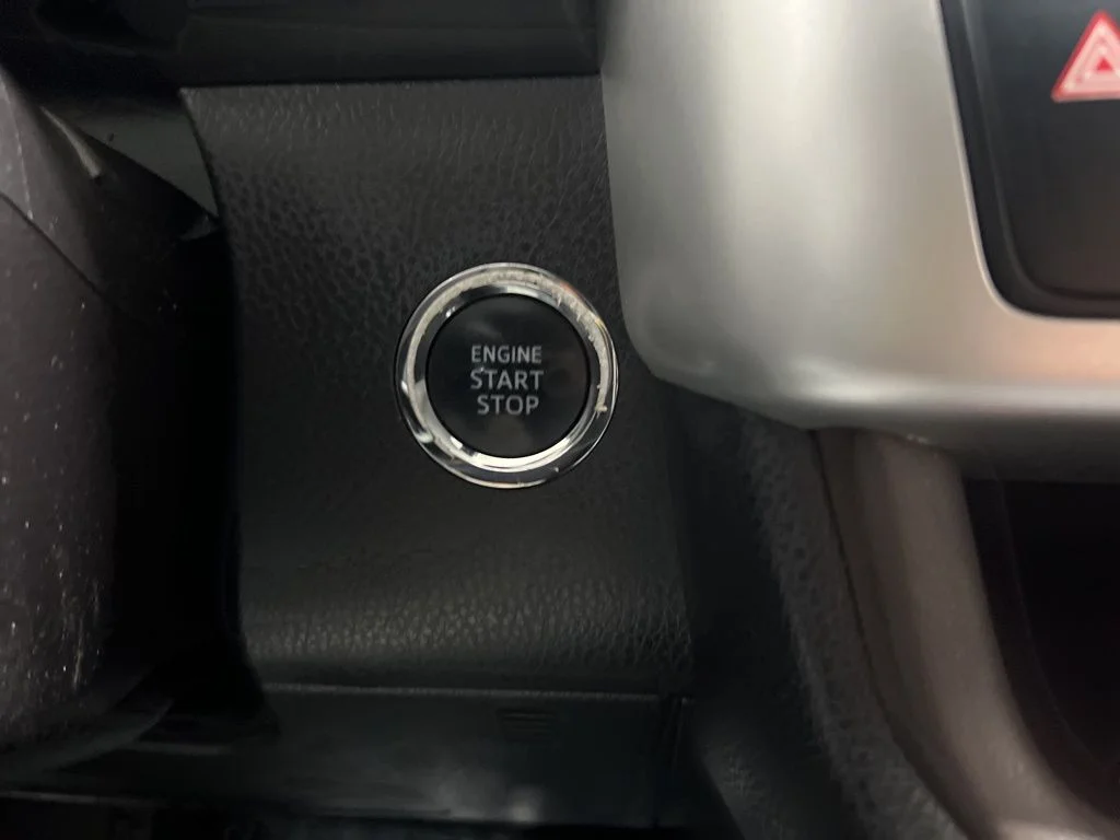 Used 2019 Gray Toyota XLE image 41