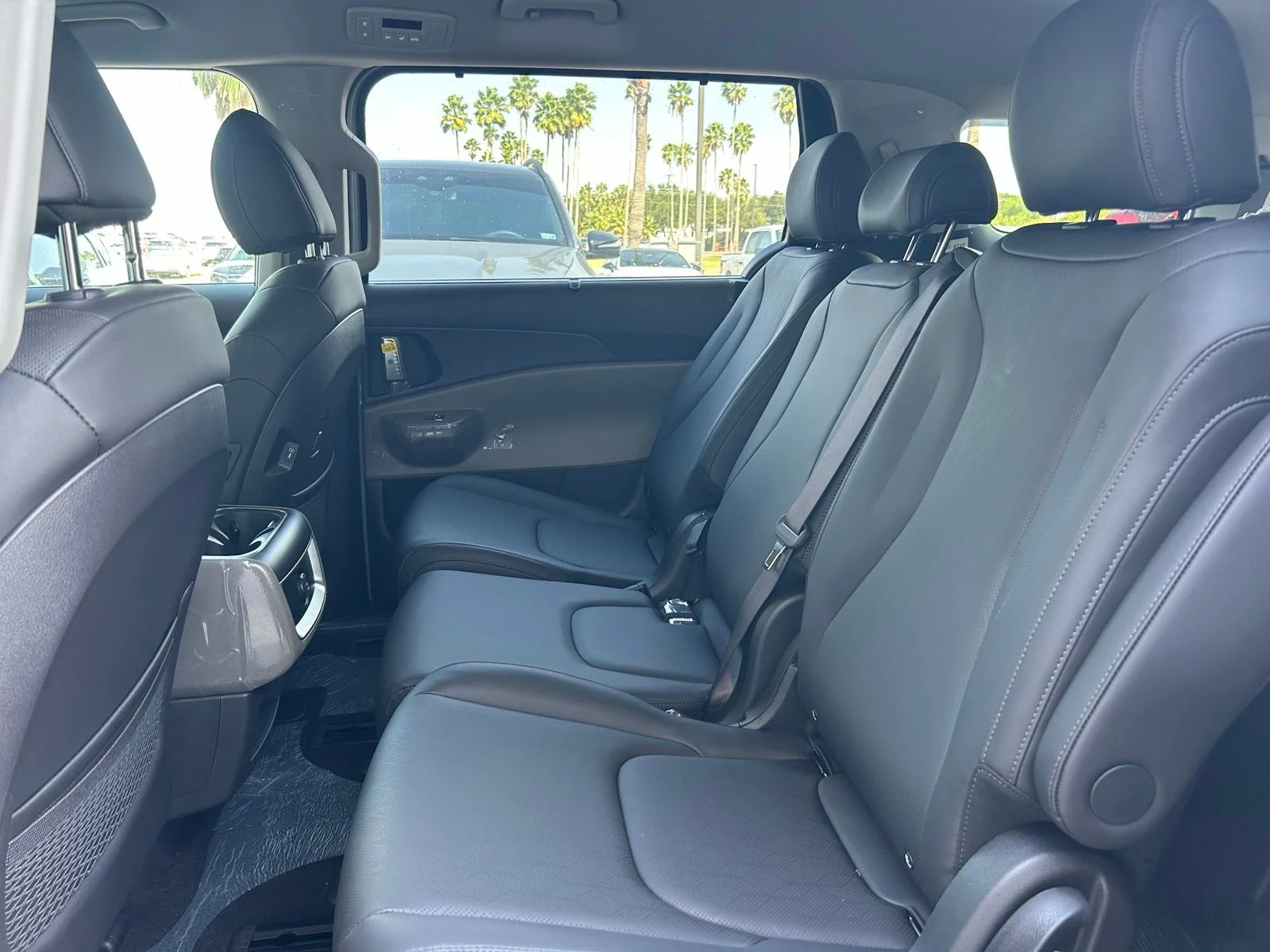 New 2026 White Kia EX image 19