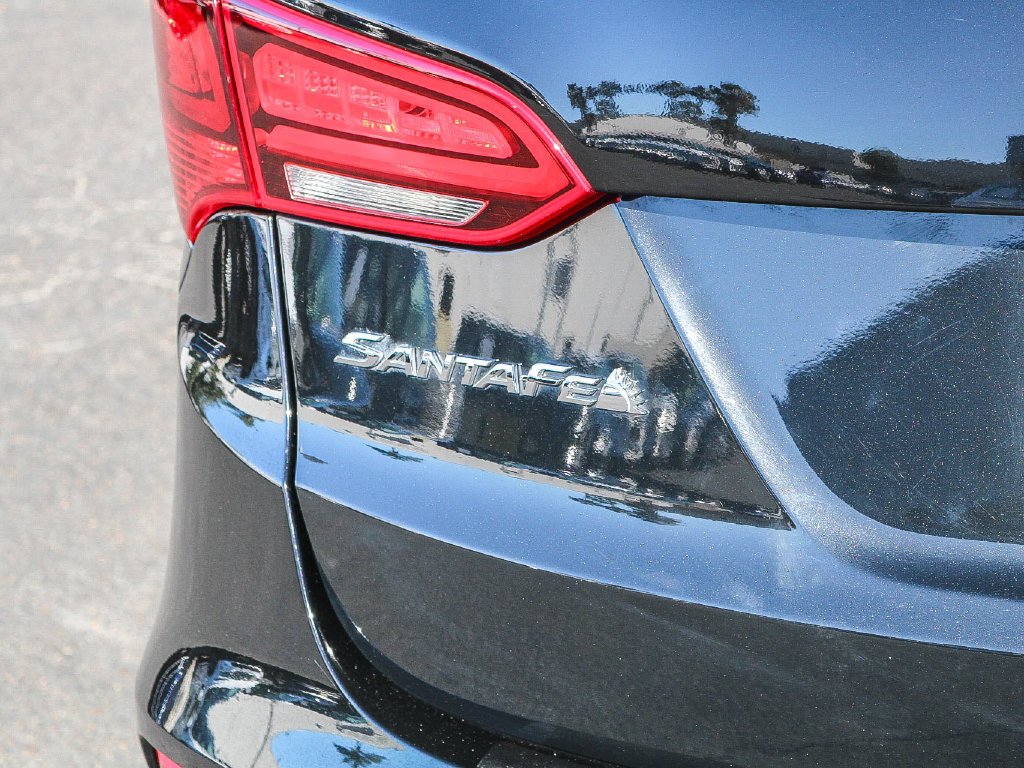 Used 2017 Black Hyundai 2.4 Base image 10