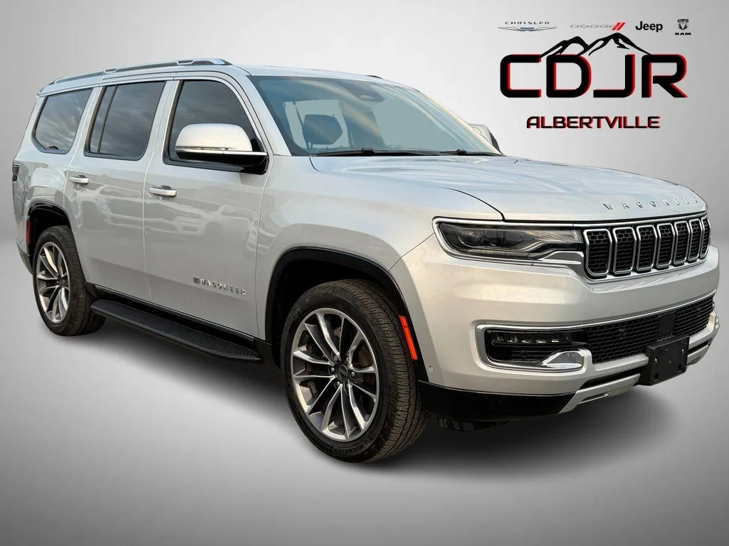 2022 Jeep Wagoneer Series II's photo