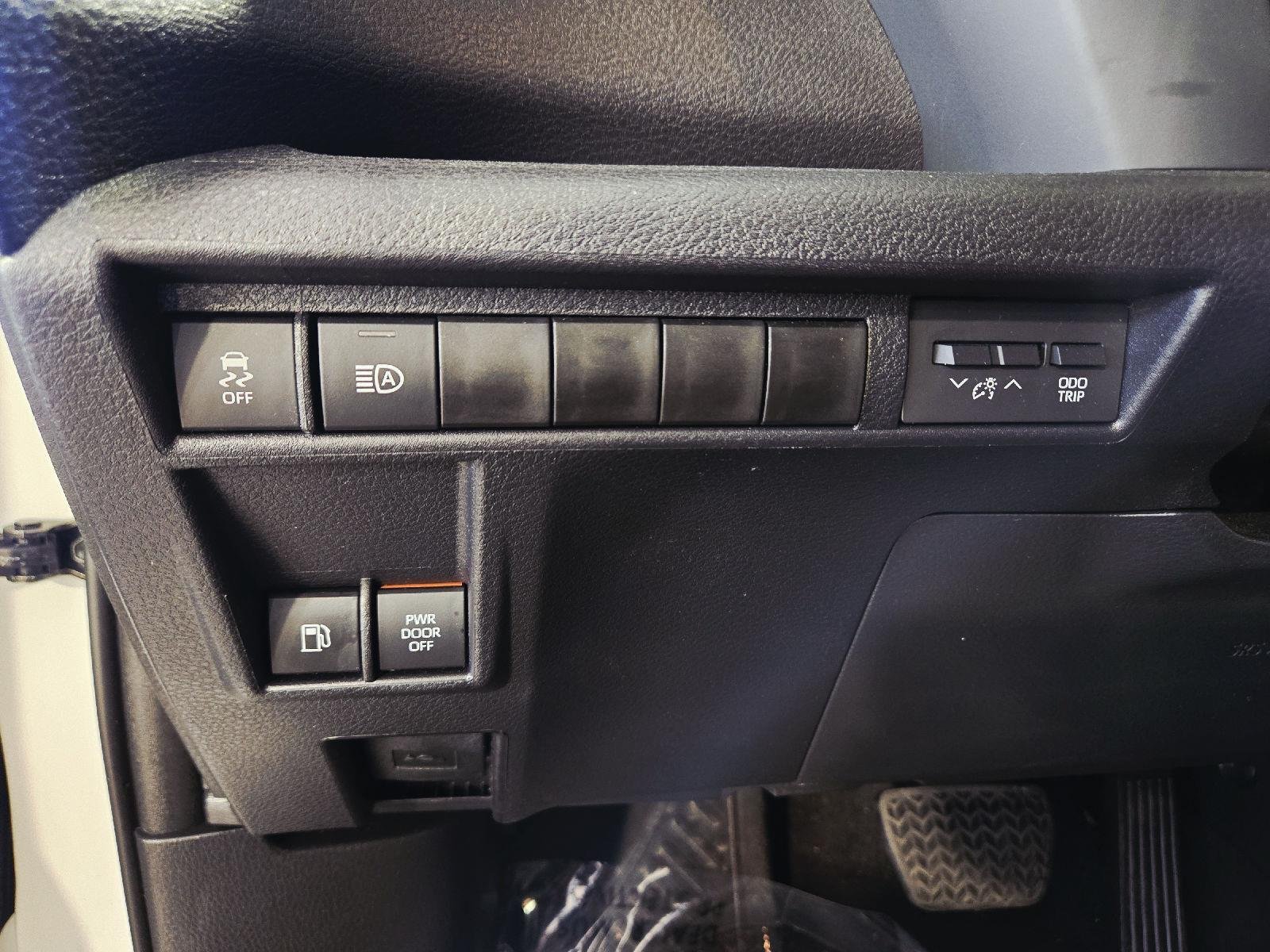 Used 2026 Ice Cap Toyota XSE image 16