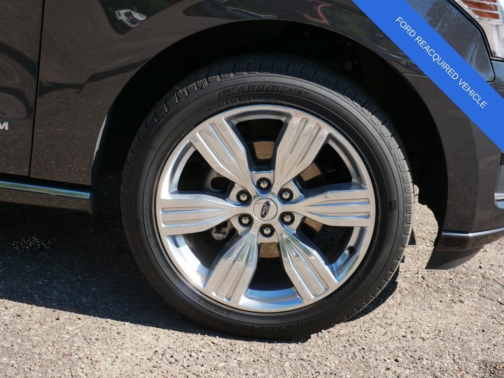 Used 2023  Ford Platinum image 7
