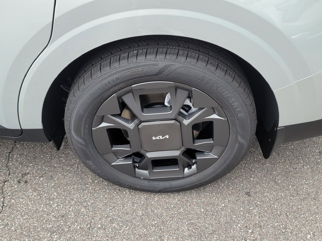 New 2026 Ivory Silver Kia SX image 38