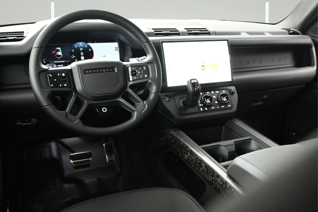 New 2026 Black Land Rover  image 7