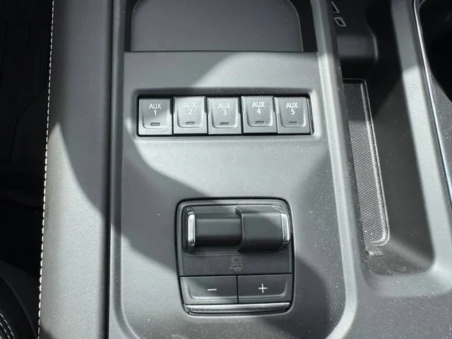 2026 GMC Sierra 2500HD Denali Ultimate - Photo 36