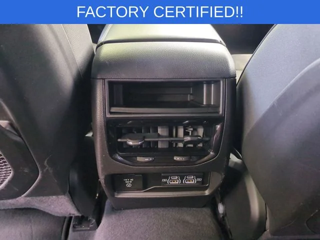 Used 2022 White Jeep Altitude image 32