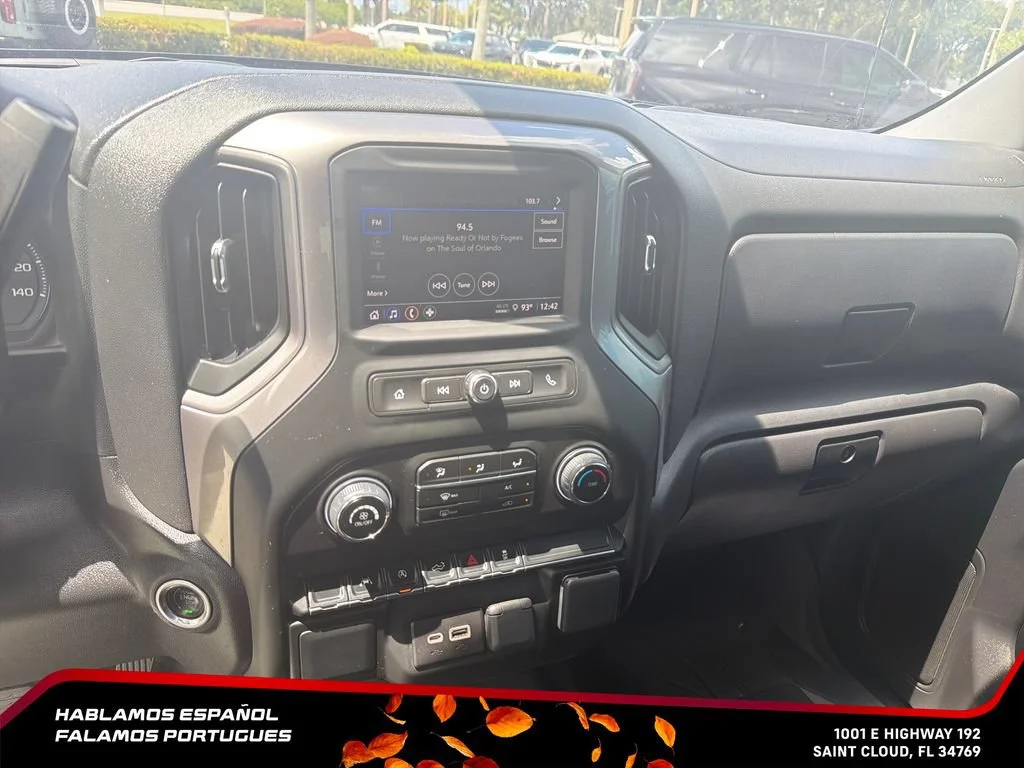 Used 2023 BLACK Chevrolet Custom image 22