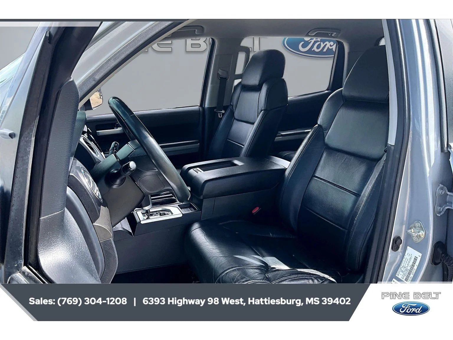 Used 2020 Cement Toyota SR5 image 19