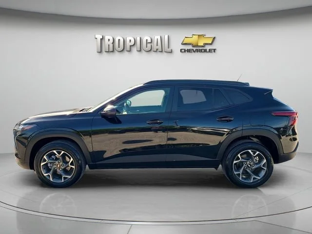Used 2025 Mosaic Black Metallic Chevrolet LT image 2