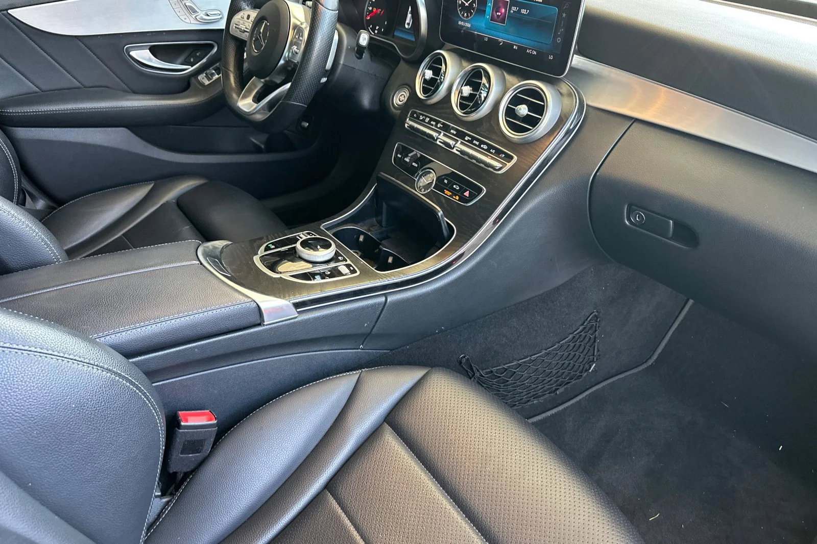 Used 2020 White Mercedes-Benz C 300 image 15