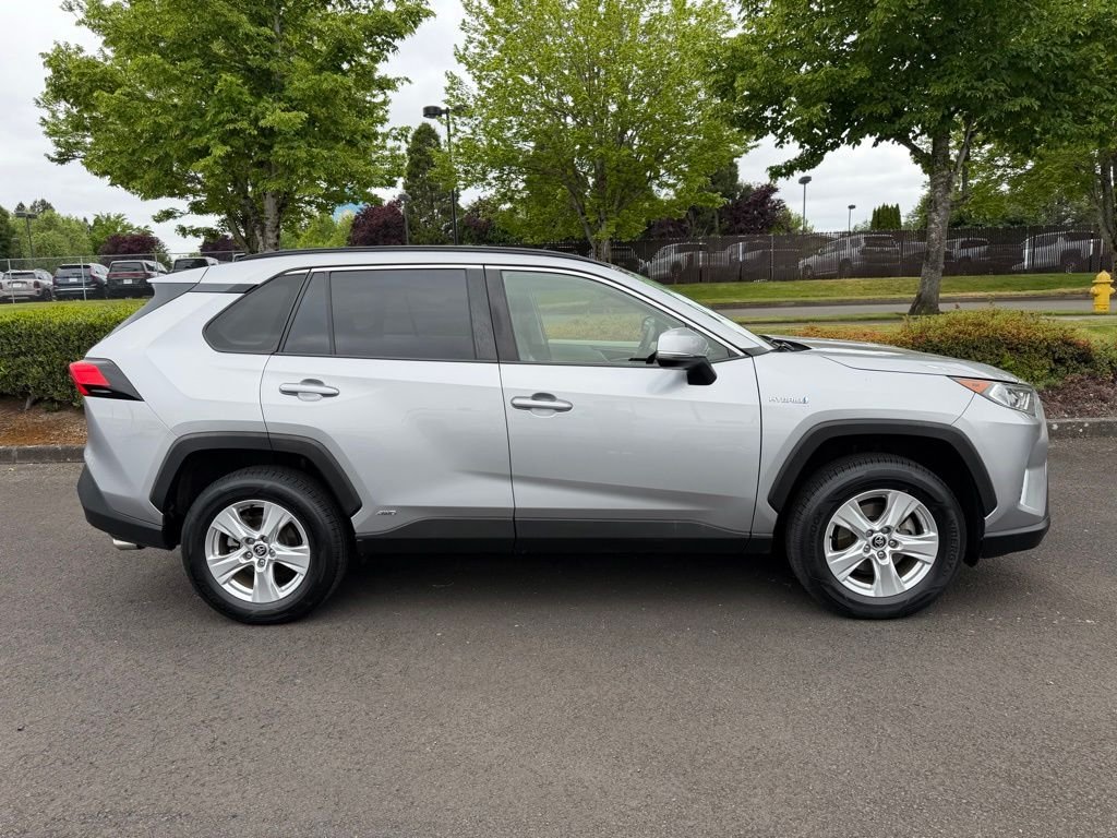 Used 2020 Silver Sky Metallic Toyota XLE image 7