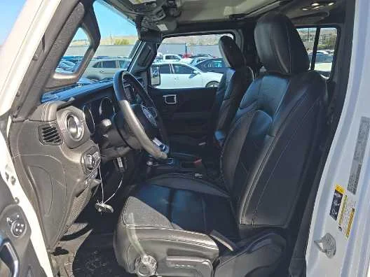Used 2022 Bright White Clearcoat Jeep Unlimited Sahara image 7