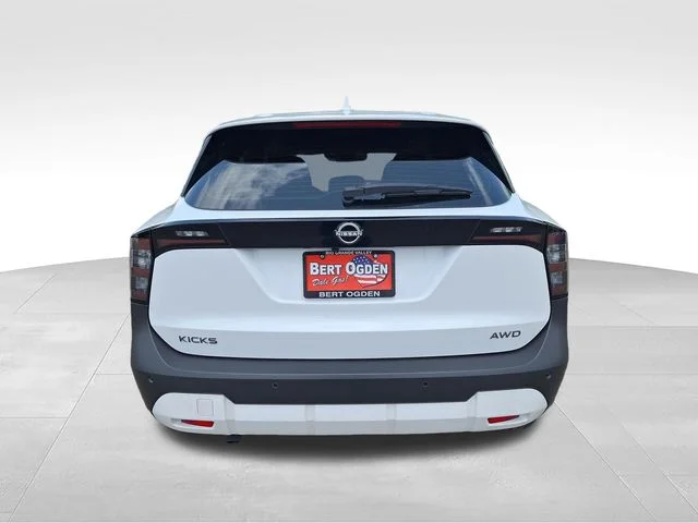 Used 2025 White Nissan S image 7