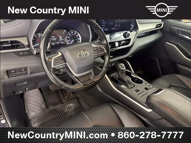 Used 2023 Black Toyota XLE image 10