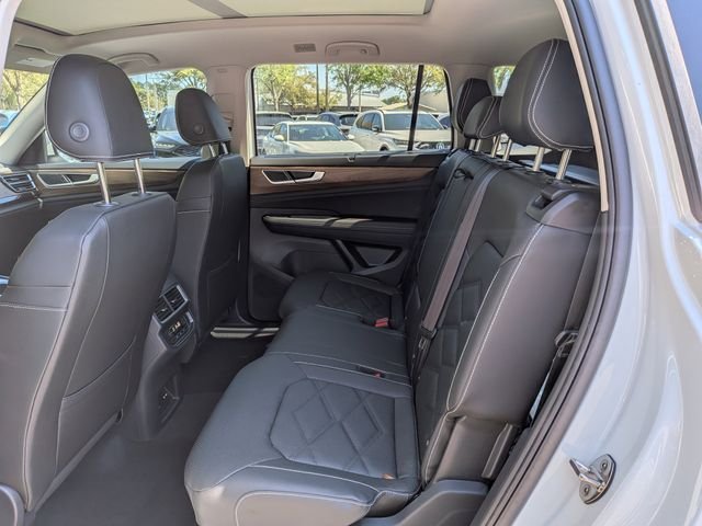 New 2026 White Volkswagen 2.0T SE w/Technology image 14