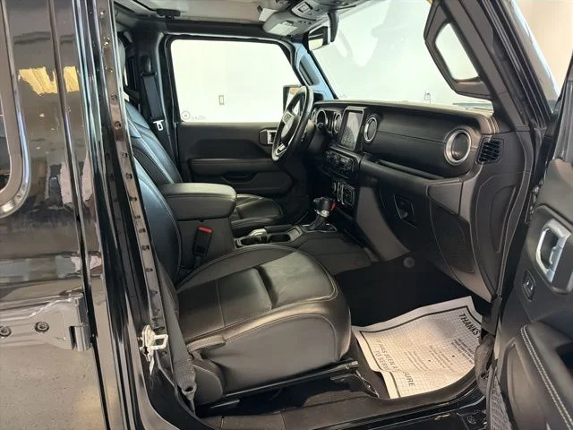 Used 2021 Black Jeep Unlimited Sahara image 34