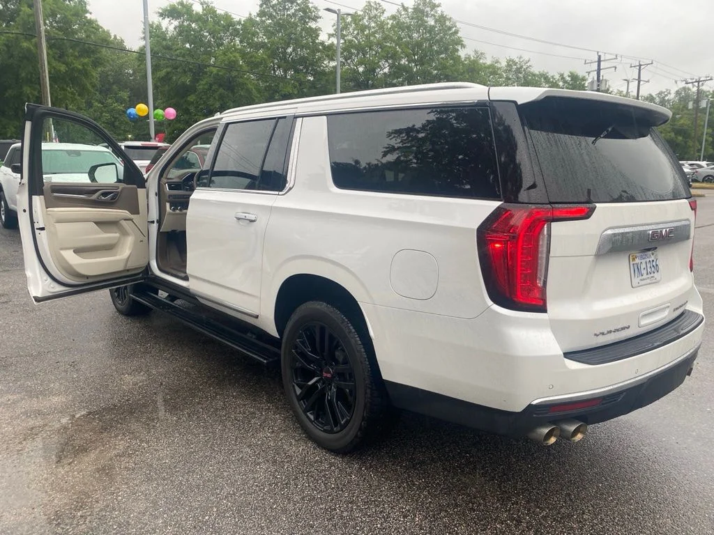 Used 2021 White GMC Denali image 11