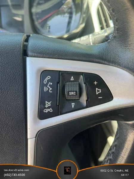 Used 2011 Red GMC SLT Sport Utility 4D image 20