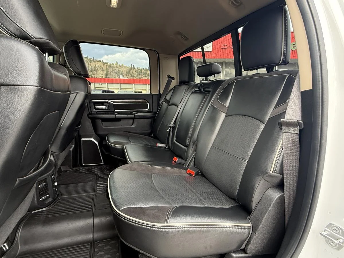 Used 2021 White RAM Laramie Crew Cab Swb image 19