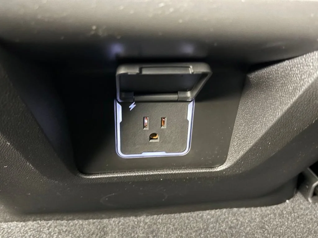 New 2026 Summit White Chevrolet LT image 41