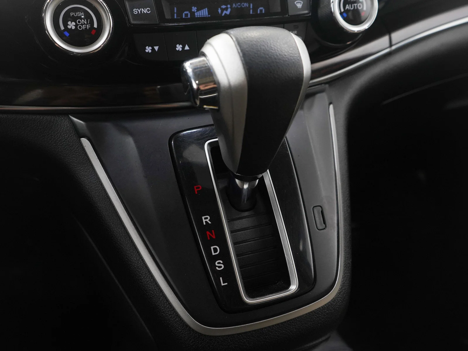 Used 2015 Blue Honda EX-L image 24