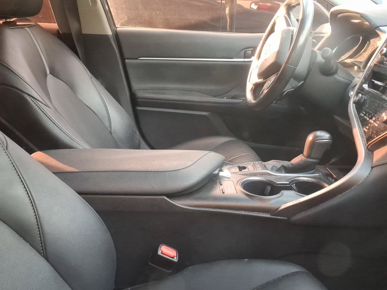 Used 2022 Predawn Gray Mica Toyota XSE image 9