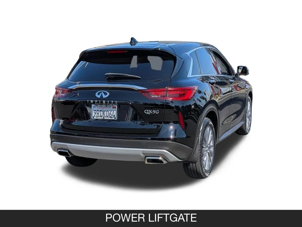Used 2024 Black INFINITI PURE image 8