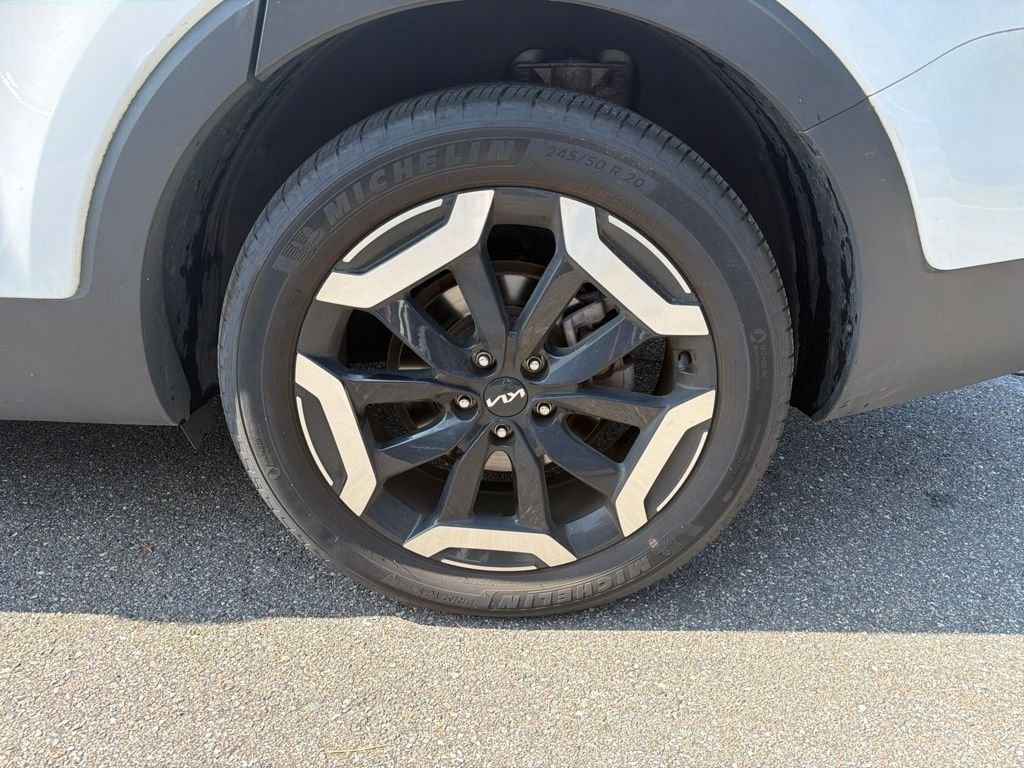 Certified Used 2023 White Kia EX image 28
