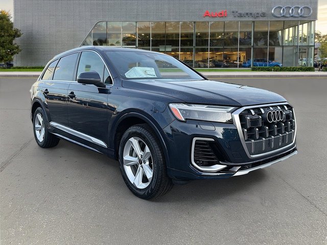 2026 Audi Q7 Premium