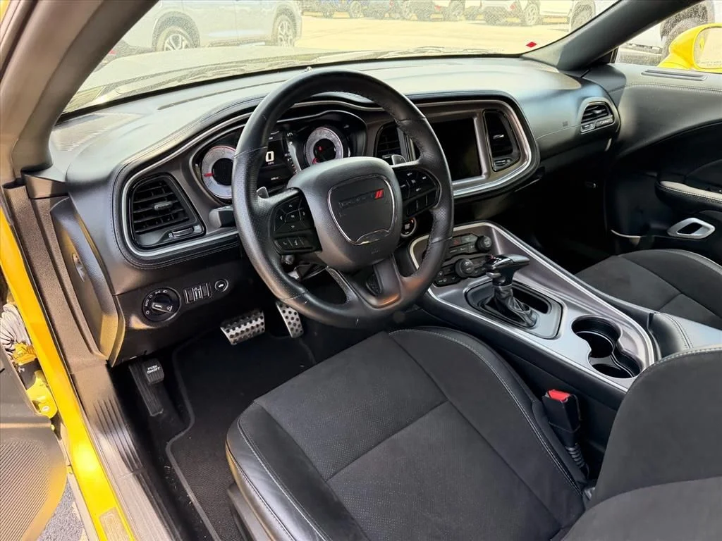 Used 2021 Gold Dodge R/T Scat Pack image 7