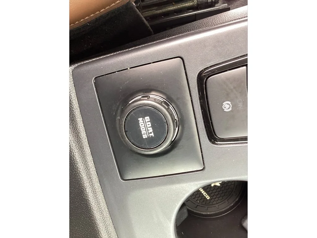 Used 2022  Ford Outer Banks image 39