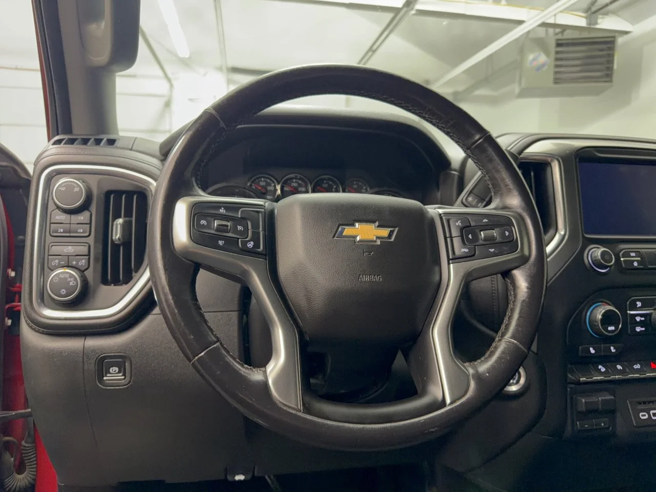 Used 2019 Cajun Red Tintcoat Chevrolet LT image 10