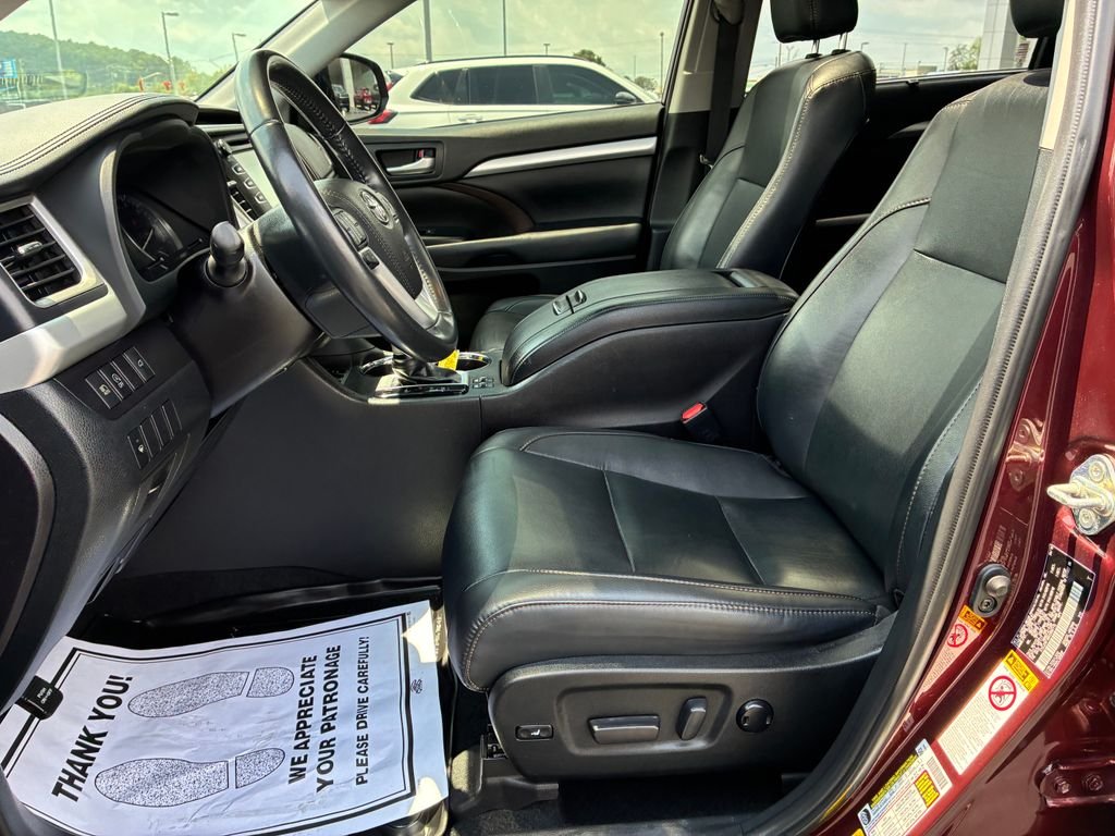 Used 2019 Red Toyota XLE image 8