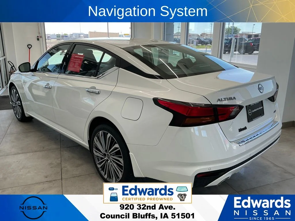 Certified Used 2023 White Nissan 2.5 SL image 6