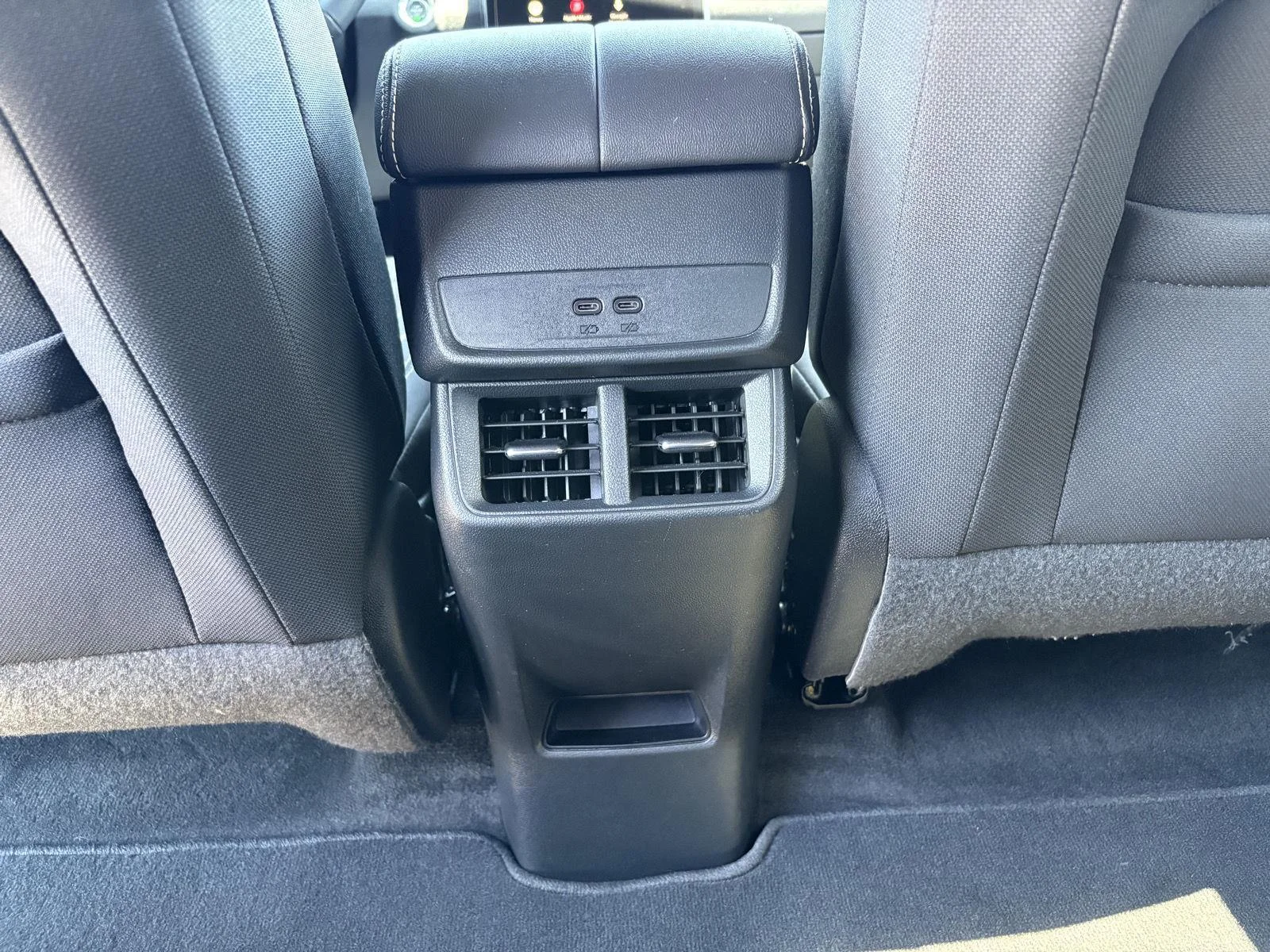 Used 2026 Summit White GMC FWD Elevation image 27