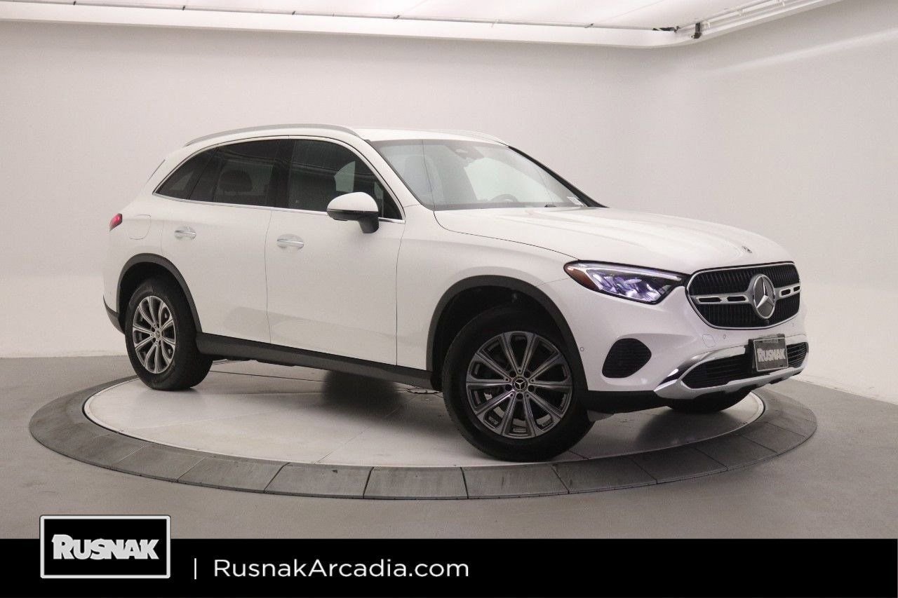 2026 Mercedes-Benz GLC Base