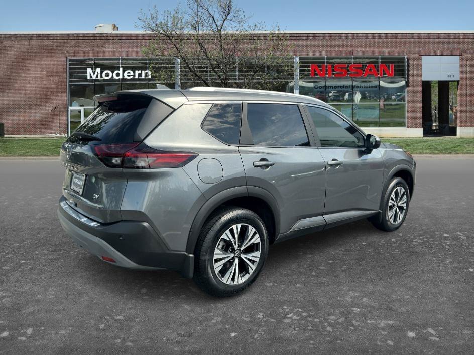 Certified Used 2023 Gun Metallic Nissan SV image 4